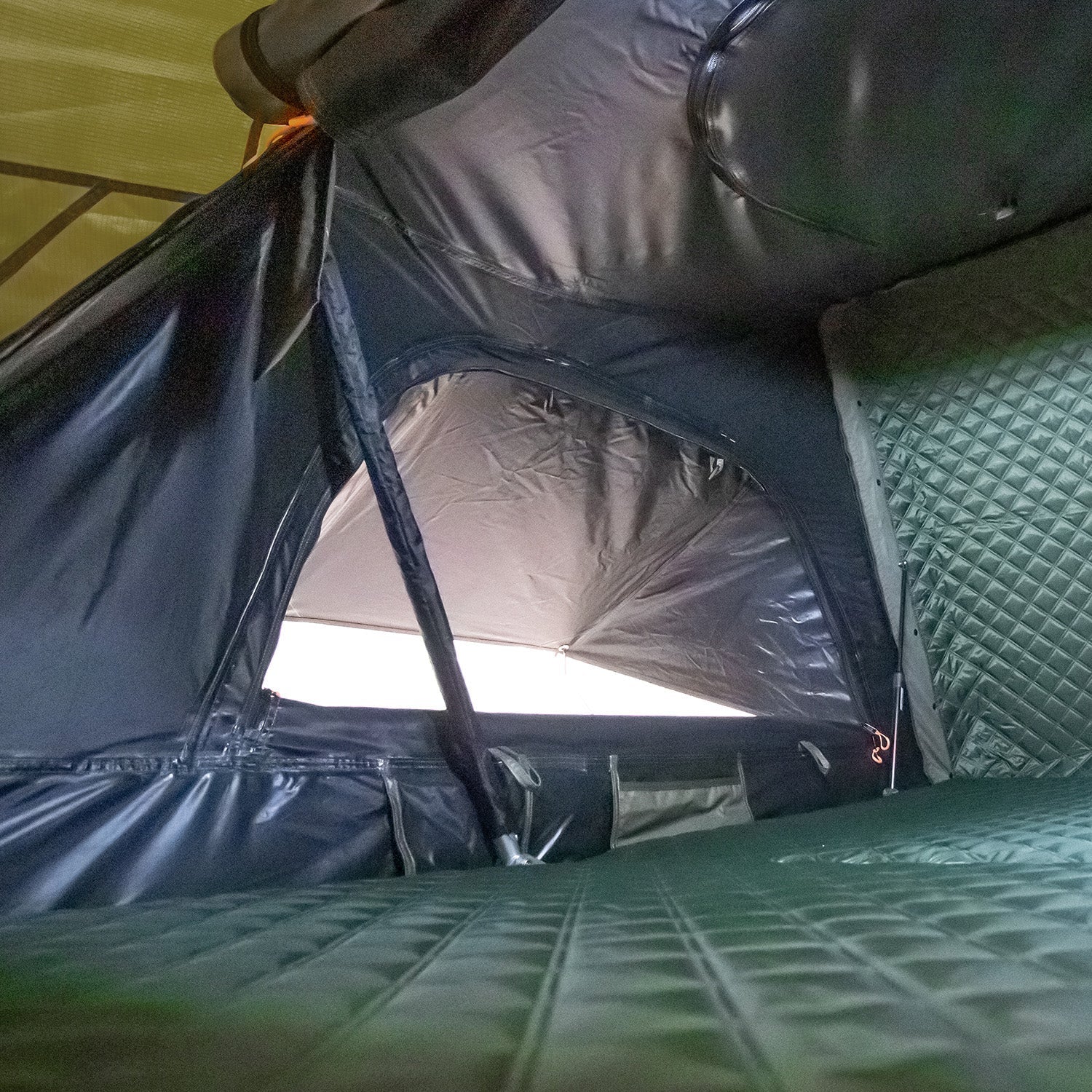 23ZERO Armadillo® A2 Left Roof Top Tent