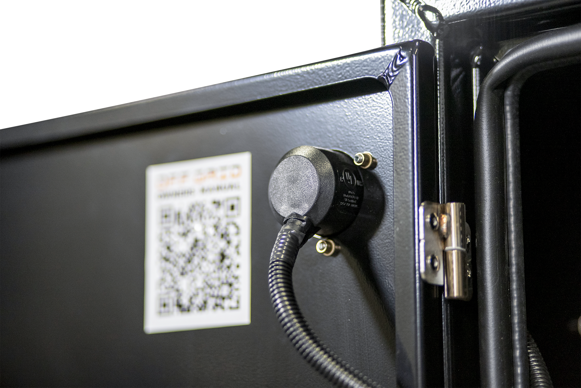 2025 PANDO 3.0 MIDNIGHT LIMITED EDITION TRIM OFF-ROAD TEARDROP TRAILER (#3013)