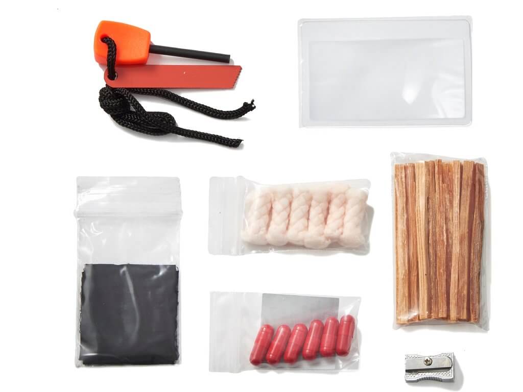 Off Grid Tools Fire Mini - Pocket Fire Starting Kit